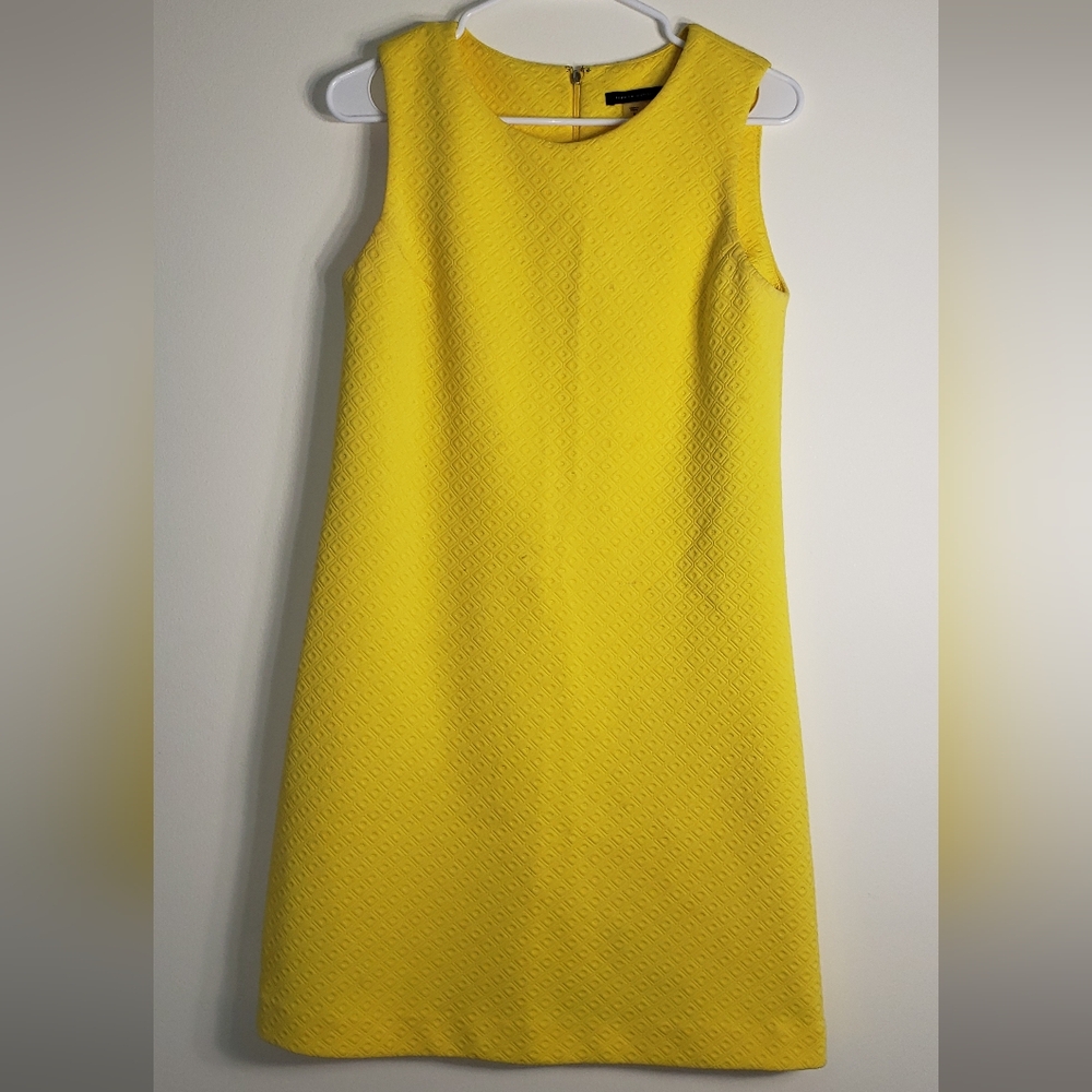 Bright yellow Tommy Hilfiger Quilted sleevless sheath dress size 8